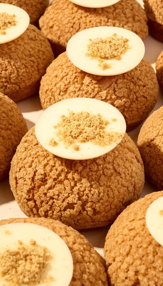 Cheesecake Crumble Choux